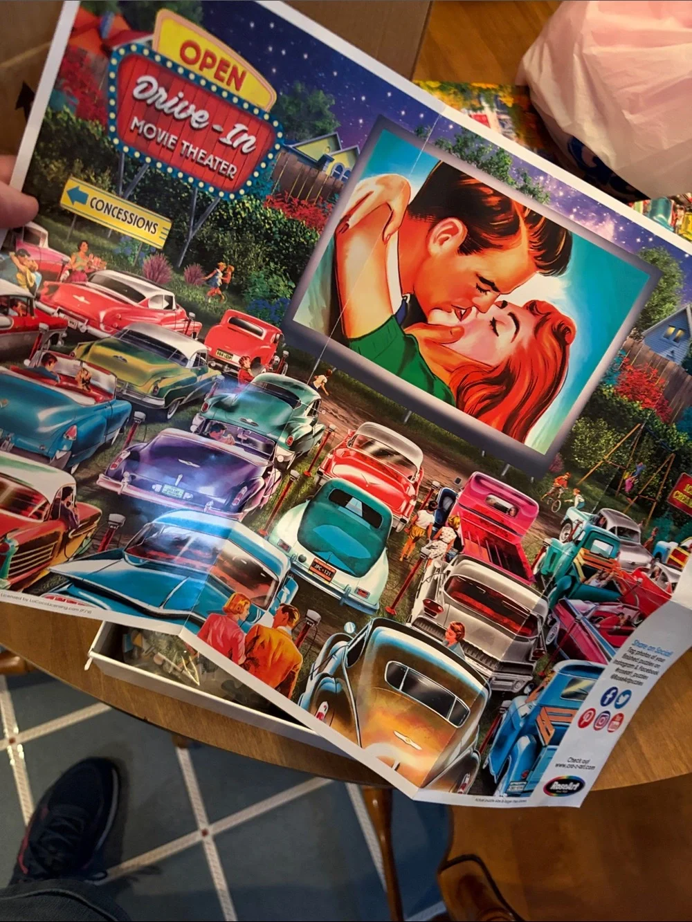 750-Piece Puzzle Back to the Past- Colorful Cars
